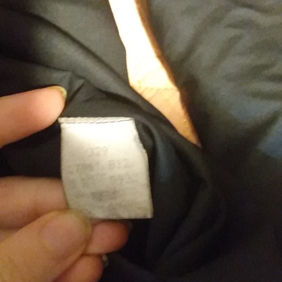 Women's Burberry raincoat with detachable faux fur collar - Picture 5 of 5